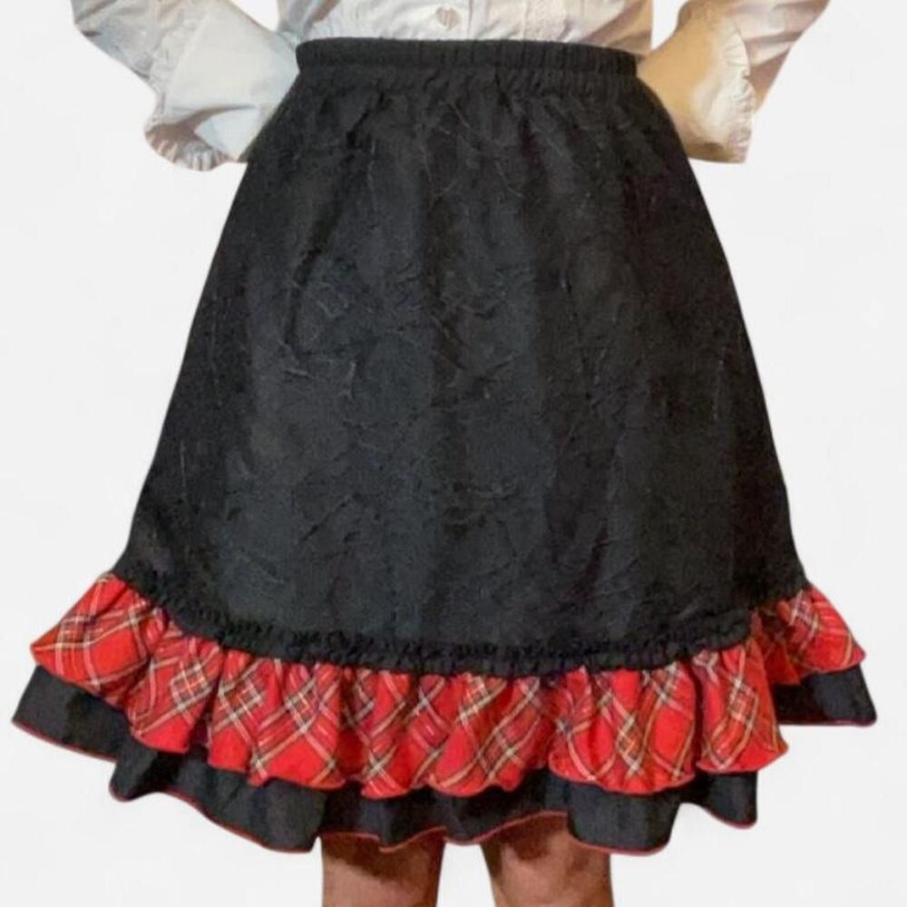 Bodyline Women's Black Skirt